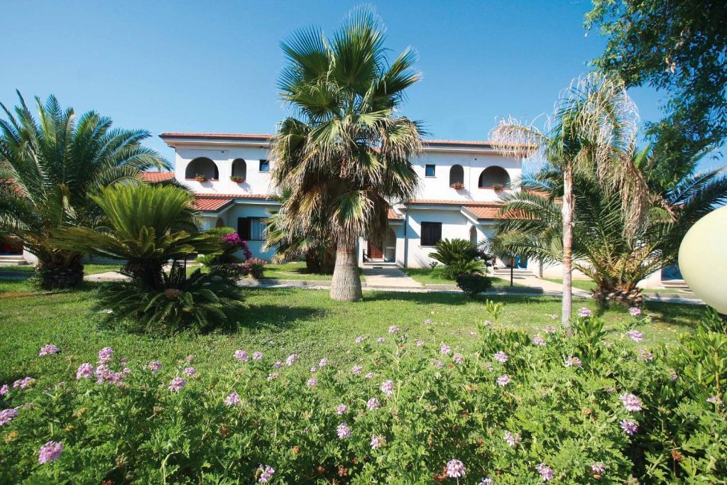 Villaggio Torre Ruffa Robinson Капо-Ватикано Екстер'єр фото
