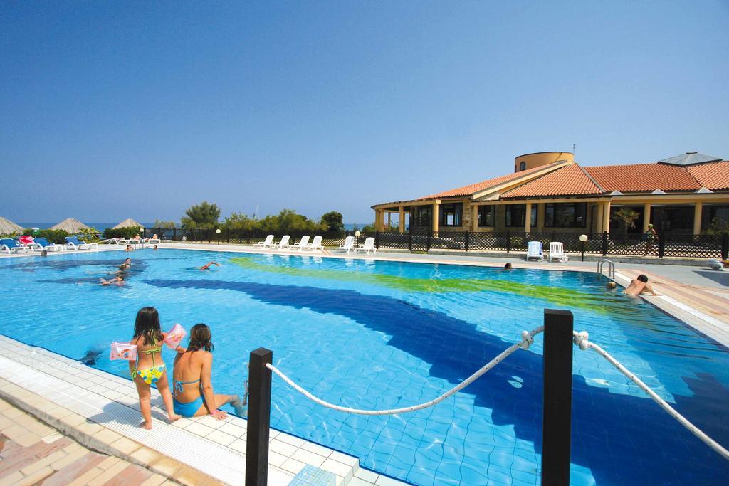 Villaggio Torre Ruffa Robinson Капо-Ватикано Екстер'єр фото